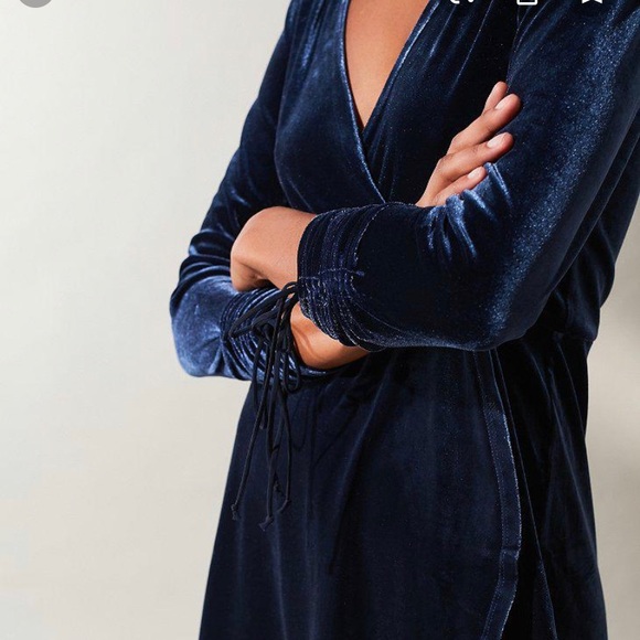 Urban outfitters velvet romper - Picture 3 of 3